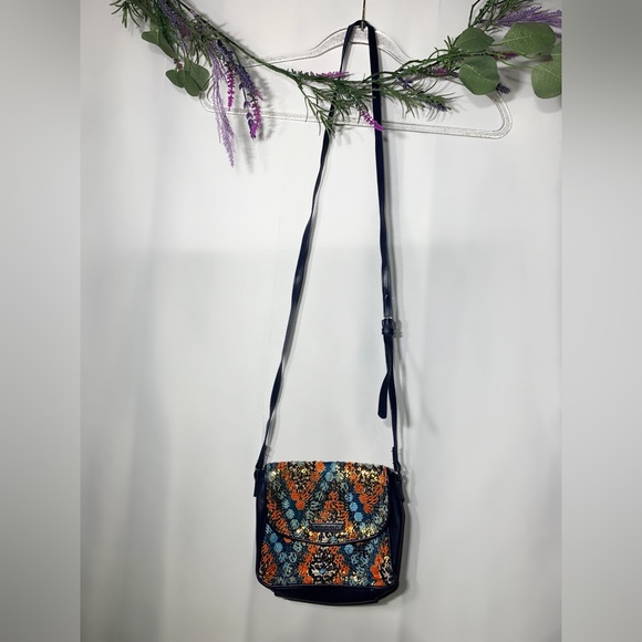 Vera Bradley Crossbody - Picture 3 of 6